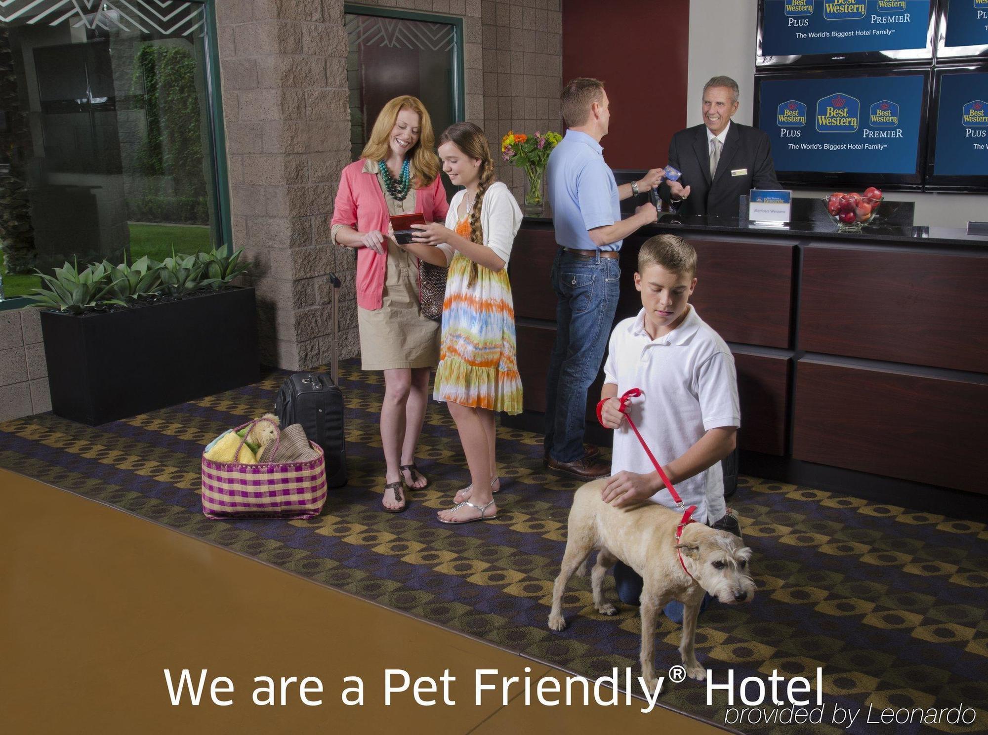 Best Western Plus Hill House Bakersfield Exterior photo