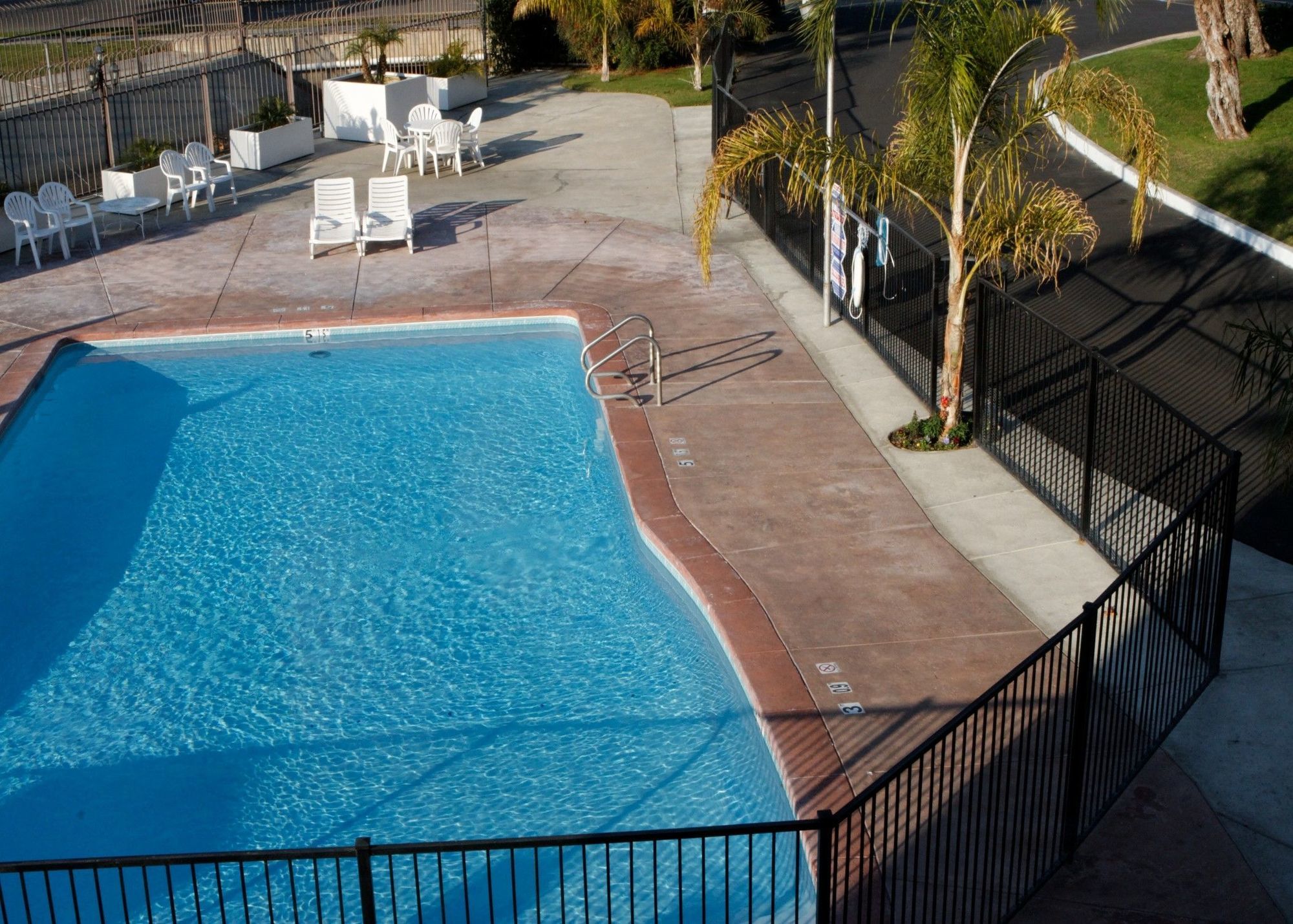 Best Western Plus Hill House Bakersfield Facilities photo
