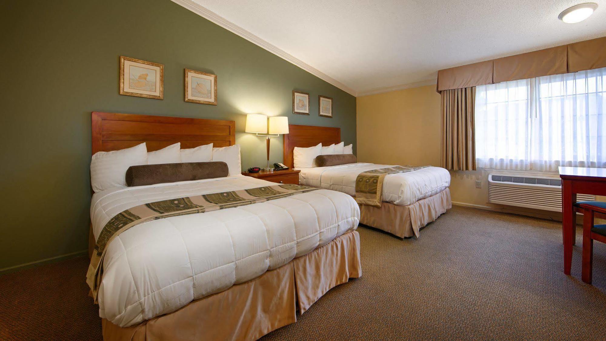 Best Western Plus Hill House Bakersfield Exterior photo